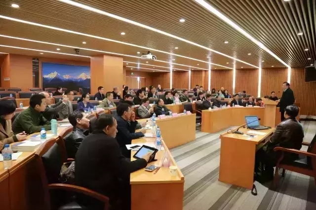 中国经济体制求正规英国365网址_be365经常登不上_beat365亚洲版登录基金会南岭当选深圳市体改研究会会长                                                                        